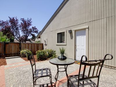 Building Photo - 3031 Oyster Bay Ave