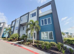 Building Photo - 7770 Sandy Ridge Dr