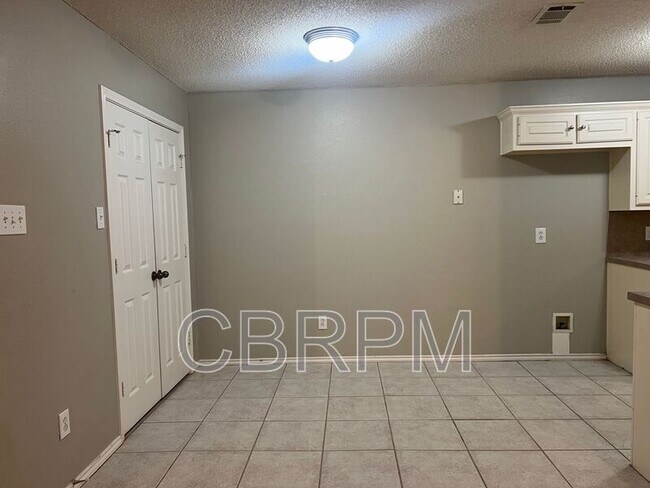 Foto del edificio - 2417 87th St