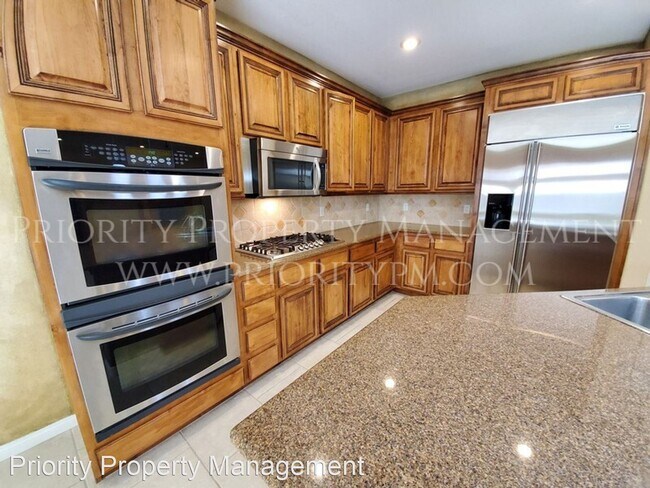 Building Photo - 3 br, 2 bath House - 10155 Trellis Rose Ct
