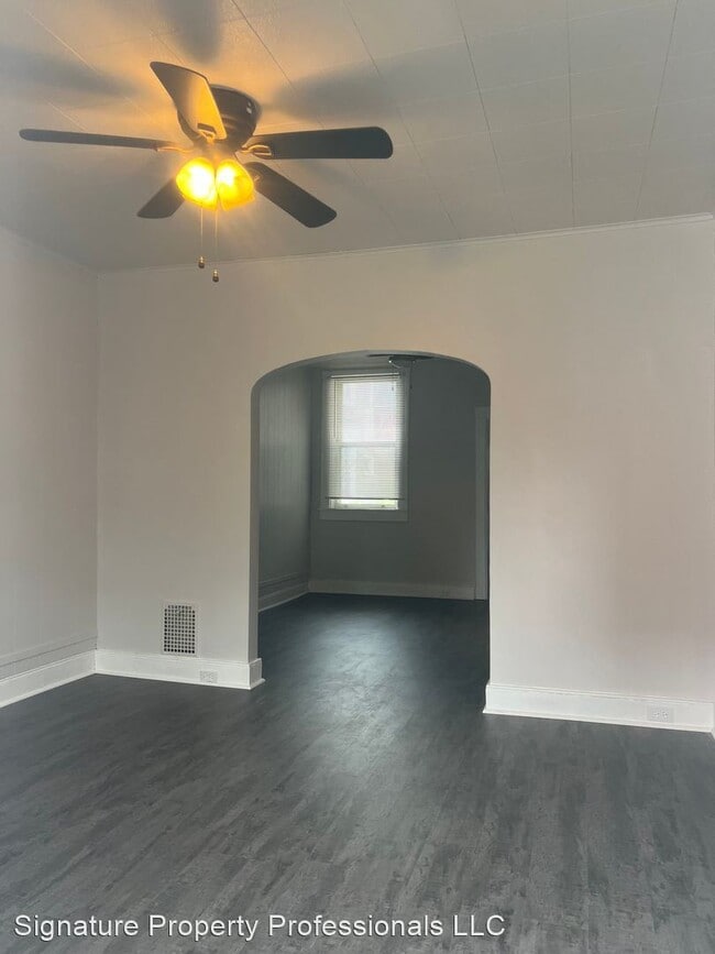 Building Photo - 3 br, 1 bath House - 611 St Joseph Street