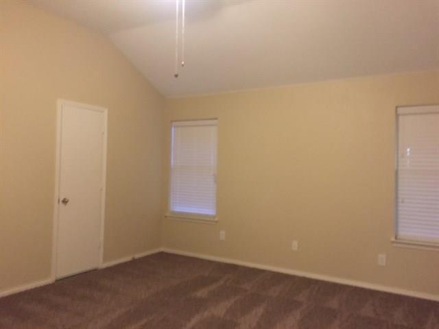 Building Photo - 825 Silverbrook Dr