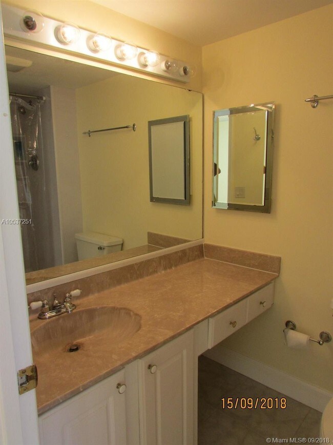 Building Photo - VILLA DORADA CONDO