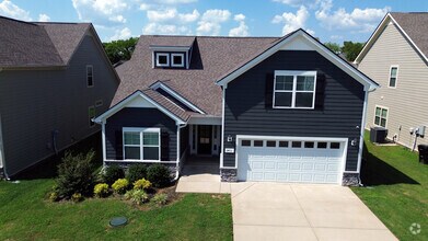 Building Photo - 2431 Hollis Dr
