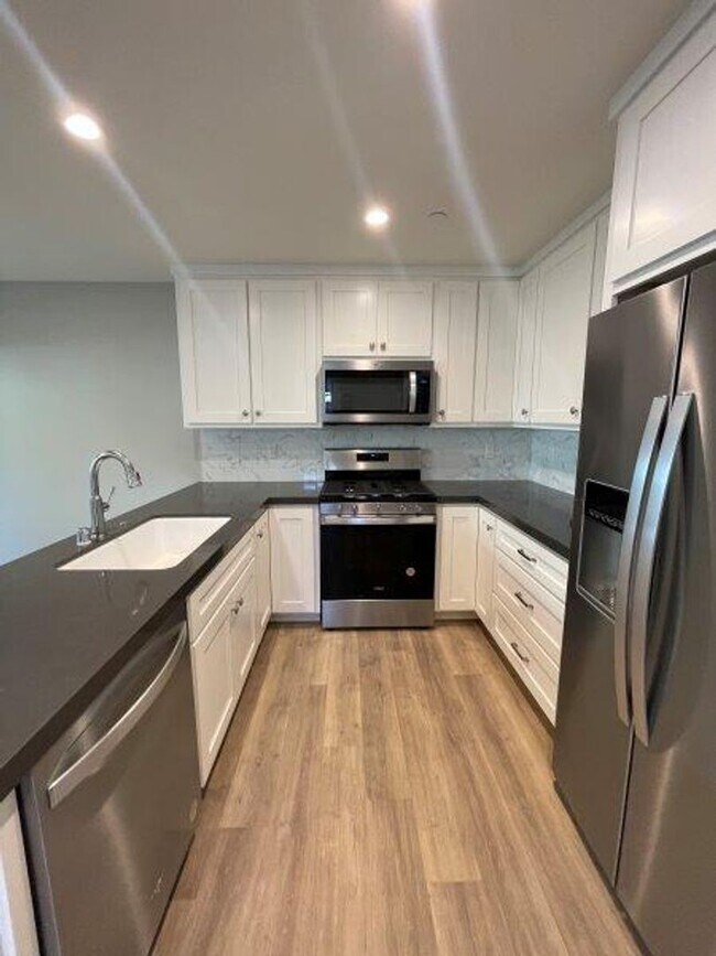 Foto del edificio - Tahoe Park 2 Bedroom Near UC Davis Med Center