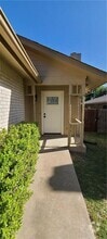 Building Photo - 2110 Courtney St