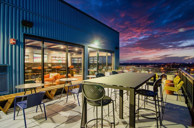 Rooftop - B-Side Apartments