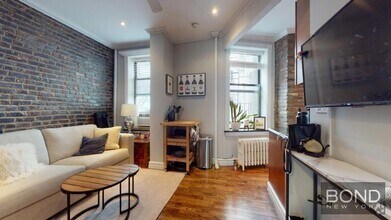Building Photo - 432 E 13th St