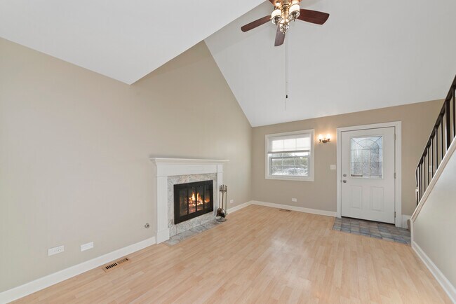 Building Photo - 712 Clearwood Ct