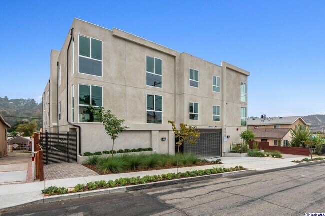 Foto del edificio - 7064 Greeley St
