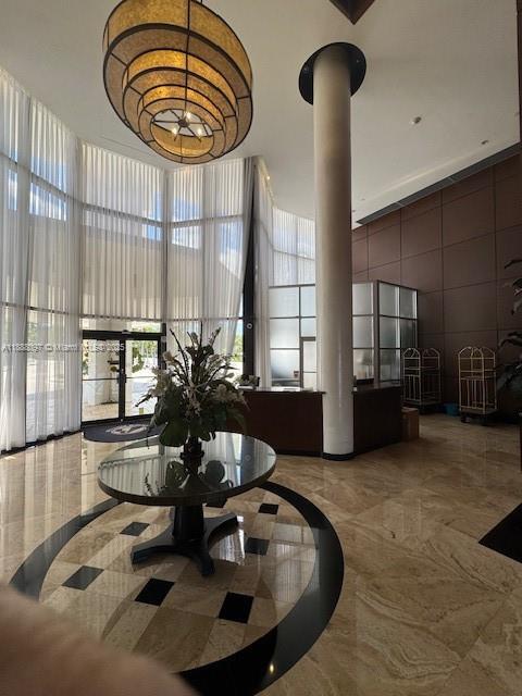 Foto del edificio - 300 Three Islands Boulevard