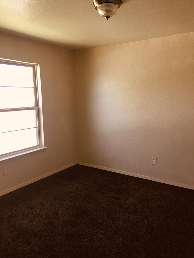 Foto del edificio - 1100 Indiana St