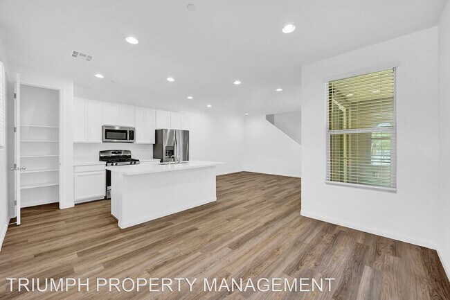 Foto del edificio - 3 br, 2.5 bath House - 11656 Bearpaw Meado...