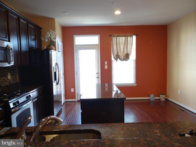Building Photo - 2503 Hurston Ln