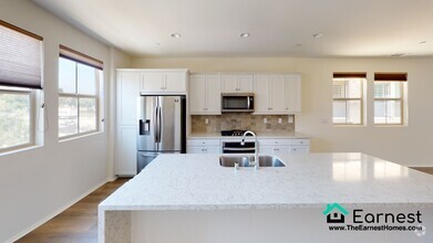 Building Photo - 15429 Encanto Way