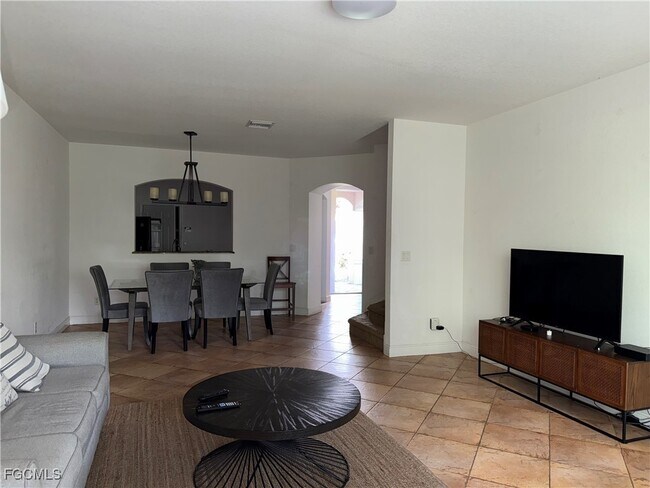 Foto del edificio - 3353 Antica St