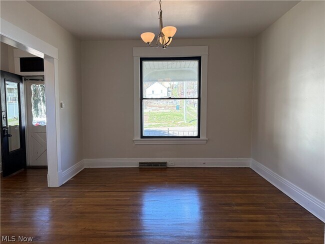 Foto del edificio - 110 S 8th St