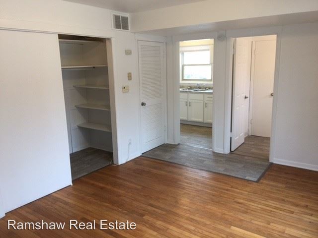 Foto principal - Studio, 1 bath Room For Rent - 704 Stoughton