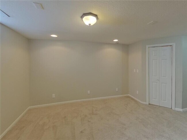 Foto del edificio - 16377 Duluth Ave SE