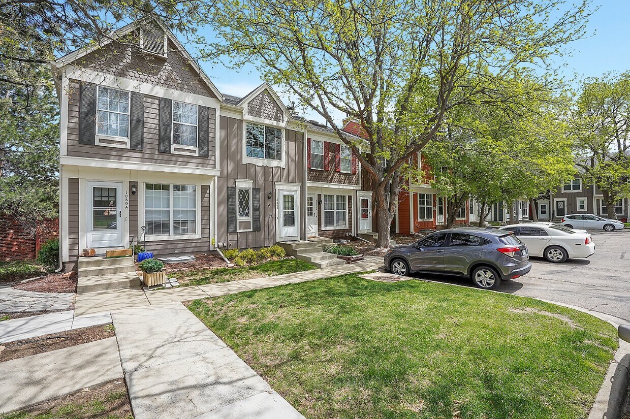 Primary Photo - $2,300.00, stunning 2-bedroom, 2-bathroom ...
