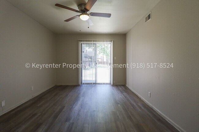 Building Photo - 4318 E 67th St