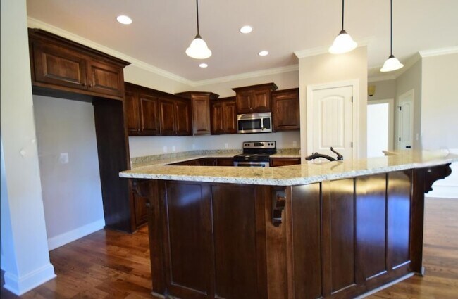 Foto del edificio - 5305 Patience Dr