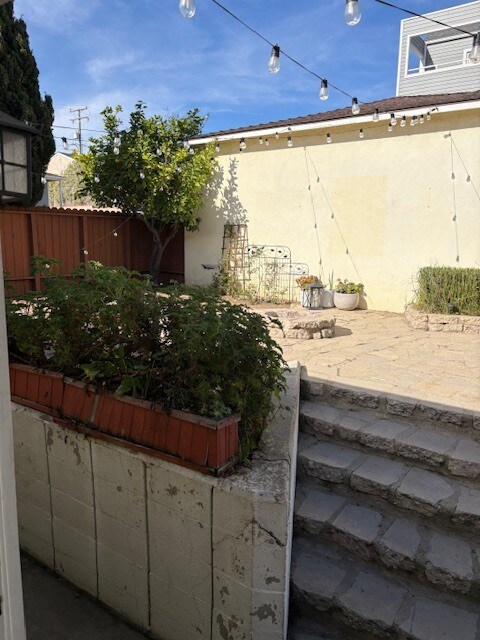 Building Photo - 1301 Manhattan Beach Blvd