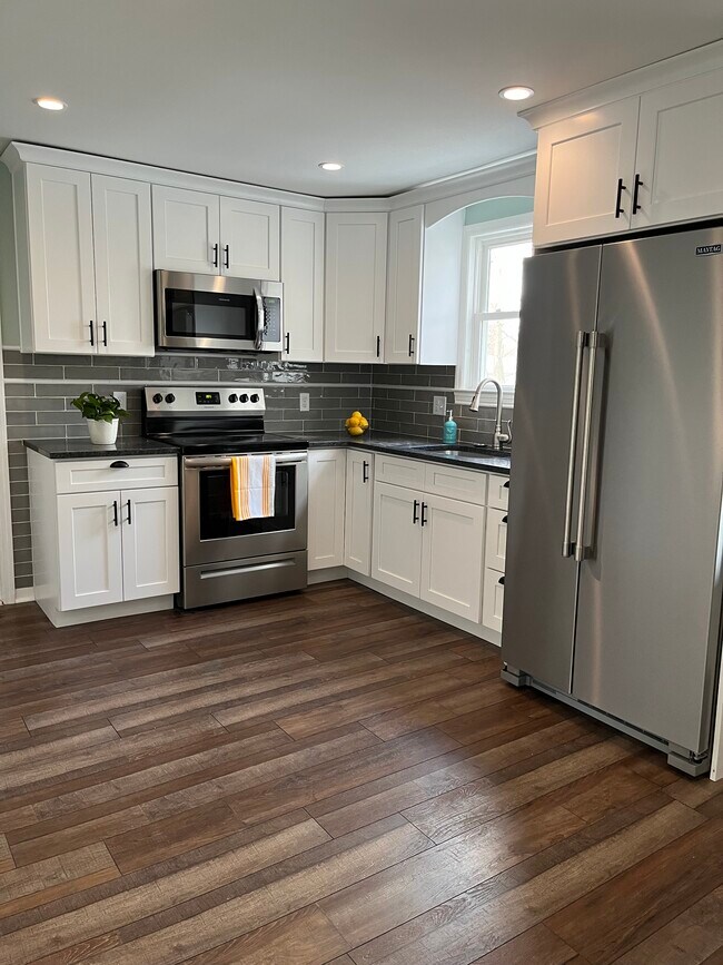 Kitchen - 40 Barber St