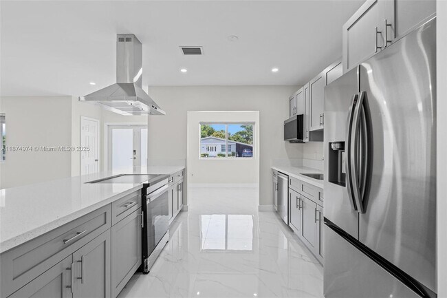 Foto del edificio - 230 NW 33rd Terrace