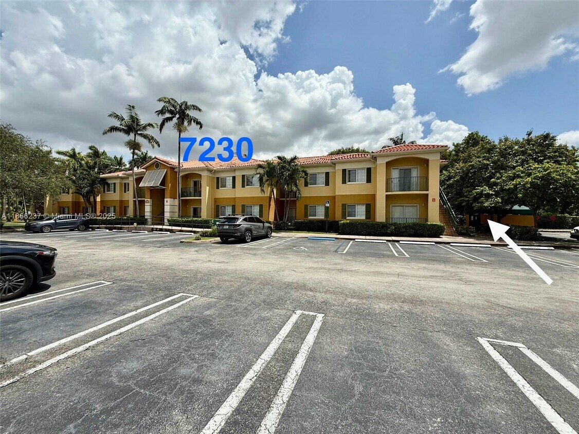 Foto principal - 7230 NW 114th Ave