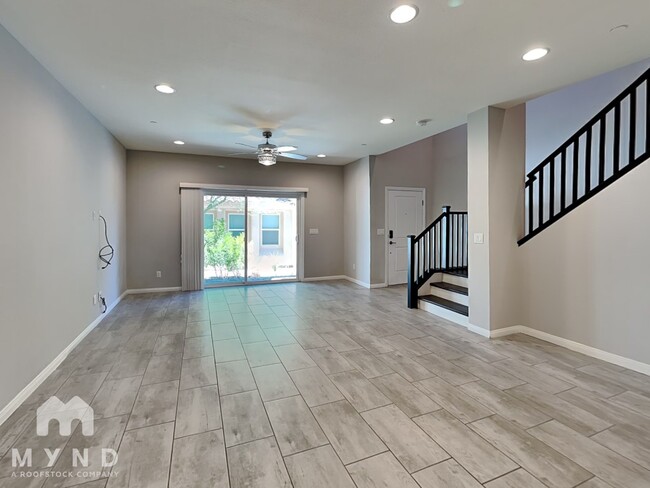 Building Photo - 1045 Via Lombardi Ave
