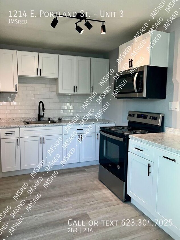 Foto principal - COMING SOON: Luxuriously Renovated 2br/1.5...