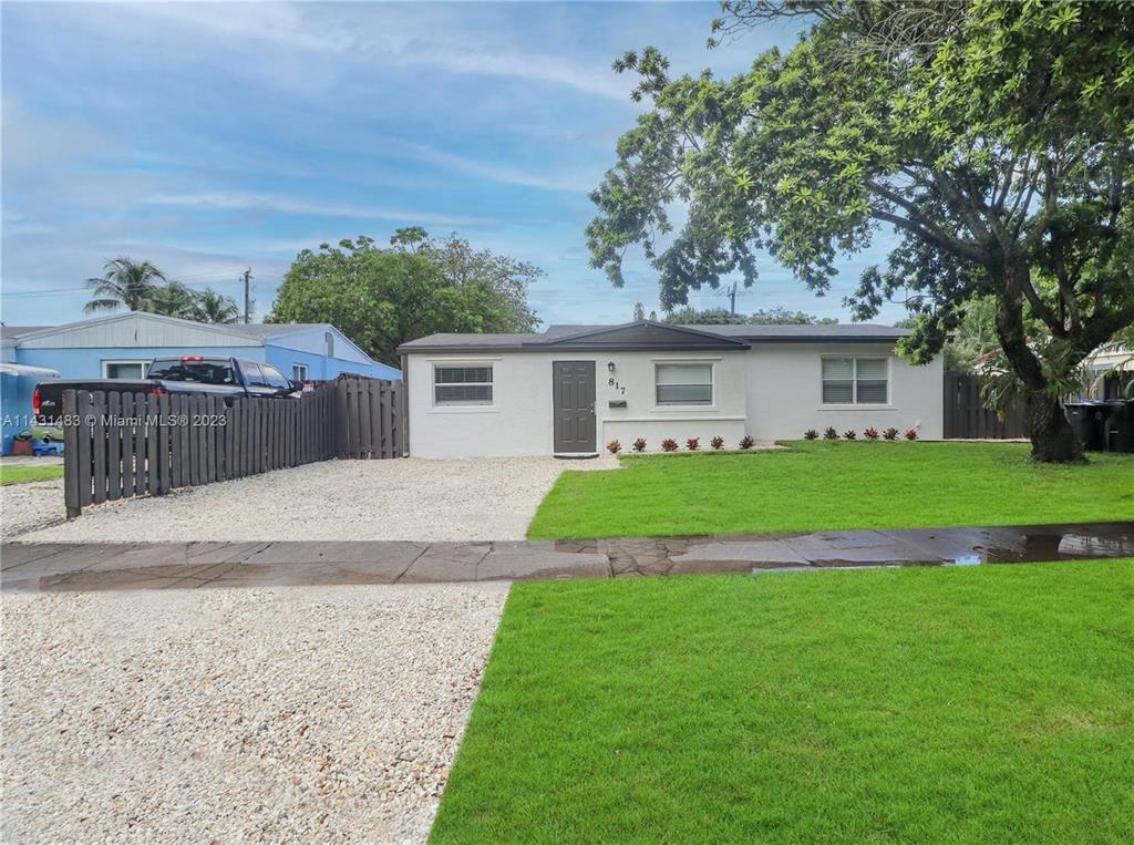 Foto principal - 817 SW 20th St