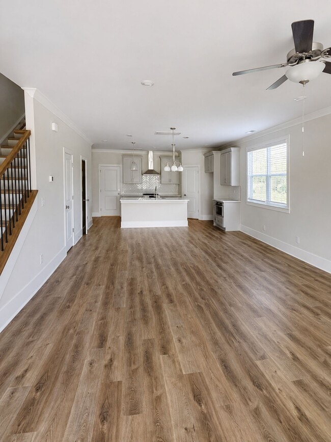 Building Photo - 4630 Dogwood Pl
