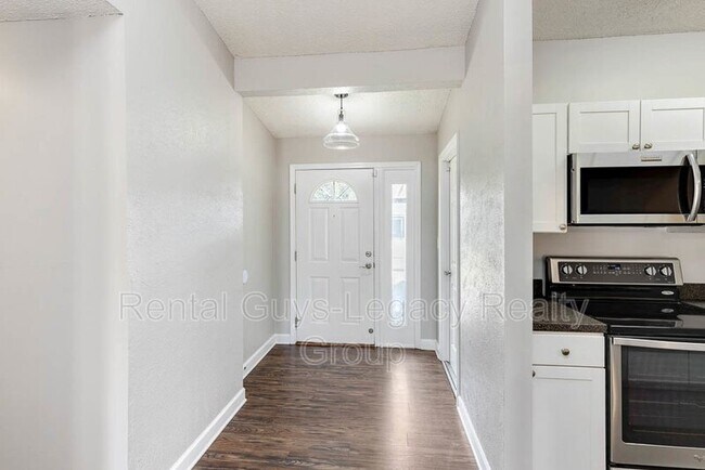 Foto del edificio - 10729 Squires Ct