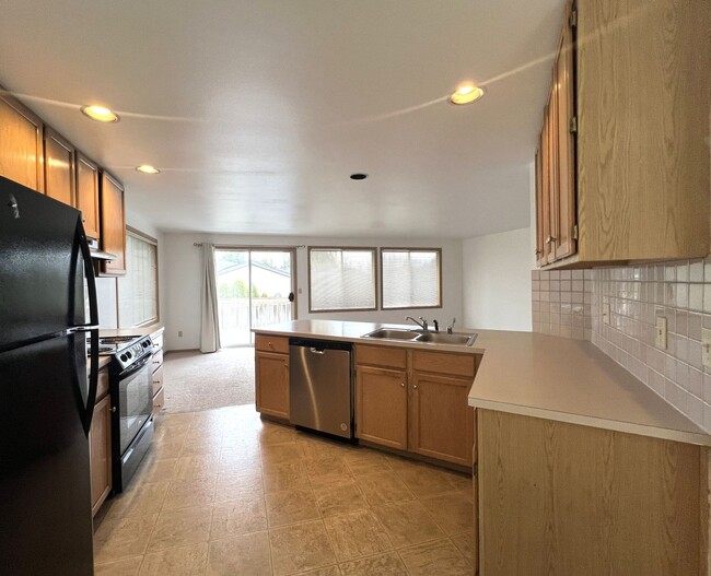 Foto del edificio - South Marysville Duplex - Avail Now!