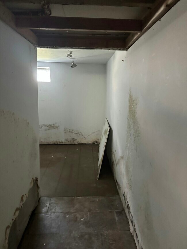 Foto del edificio - 2121 N Prospect Rd