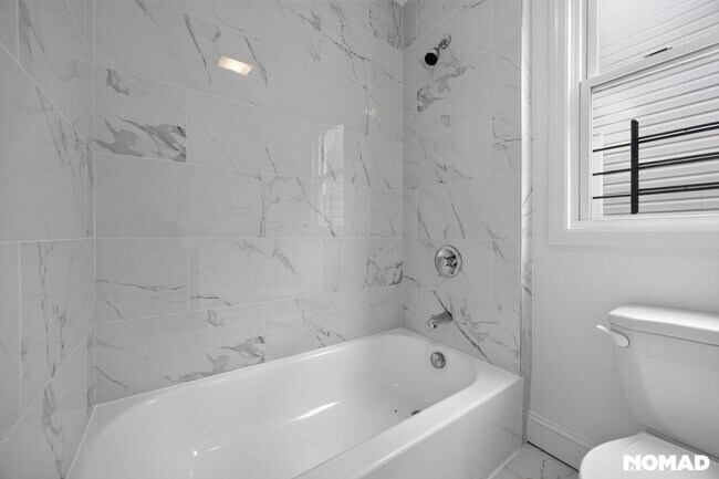Building Photo - 155 N 16th St