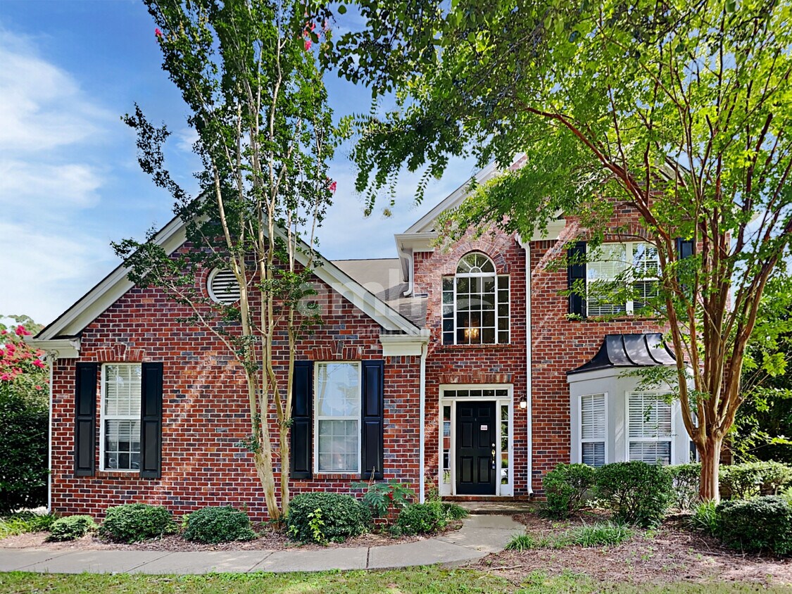 Primary Photo - 291 Ivy Manor Dr NW
