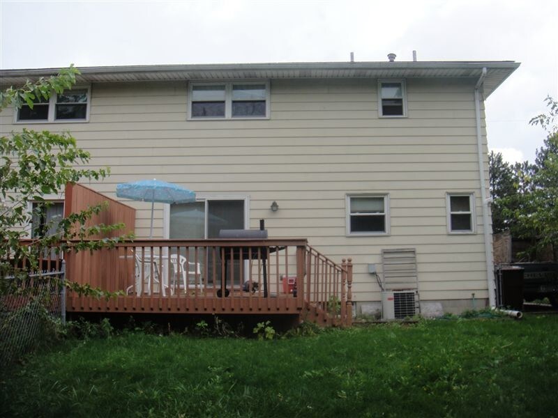 Building Photo - 3 br, 1.5 bath Townhome - 5814 Orchard Ct