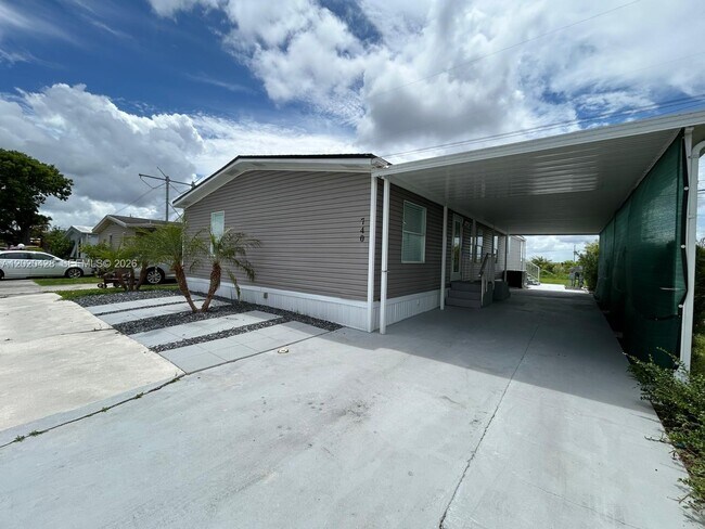 Building Photo - 740 NW 219th Ave