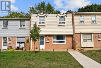 Building Photo - 1055-1055 Shawnmarr Rd