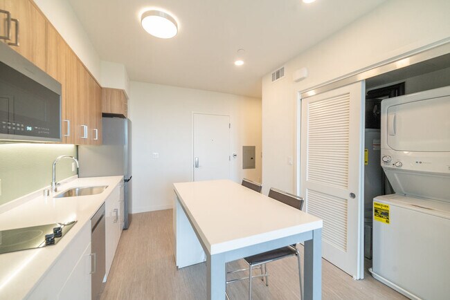 Foto del edificio - RUMI at King