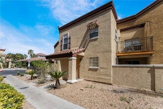 Building Photo - 2801 N Rainbow Blvd