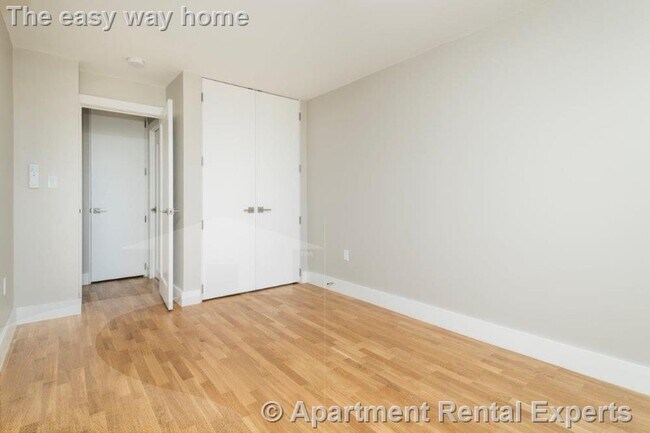 Building Photo - 334 Harvard St