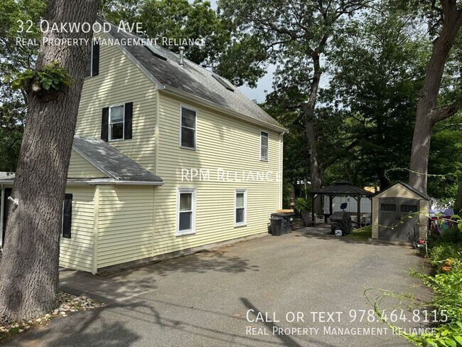 Foto del edificio - 32 Oakwood Ave