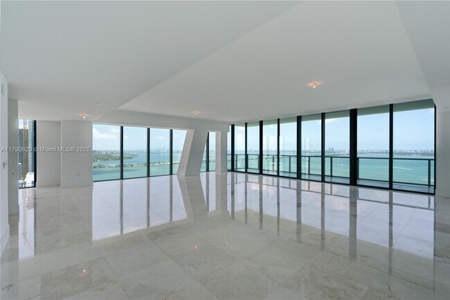 Foto del edificio - 788 NE 23rd St