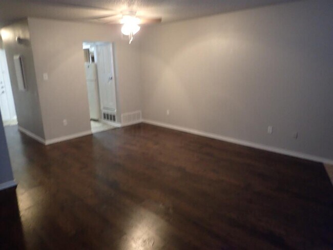 Building Photo - 2901 Sappington Pl