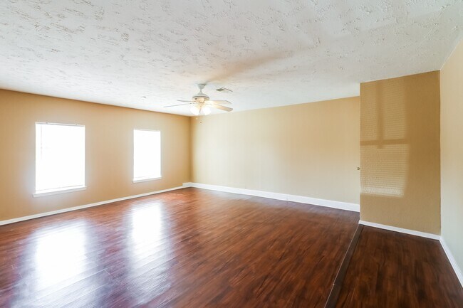 Foto del edificio - 13427 Boonway Dr