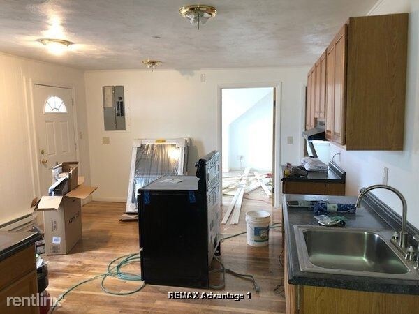 Primary Photo - 3 br, 2 bath Apartment - 234 SW Cutoff